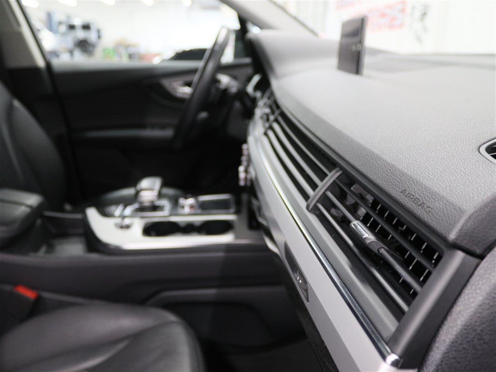 Used 2019 Audi Q7 2.0T Premium w/ Convenience Package AWD/4WD image 32