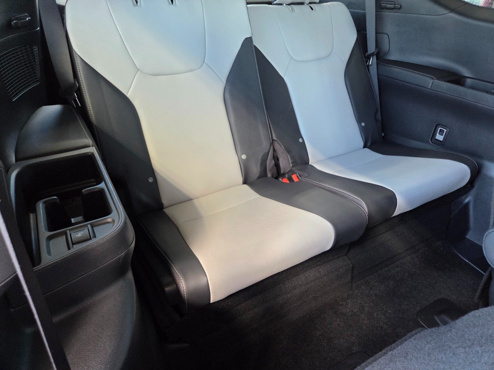 Used 2025 Lexus TX 500h AWD w/ Technology Package image 20