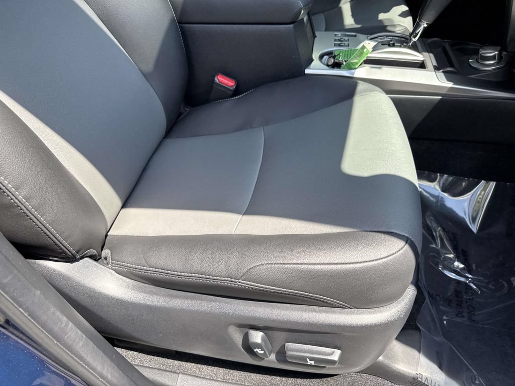 Used 2024 Toyota 4Runner SR5 Premium w/ Moonroof Package AWD/4WD image 28