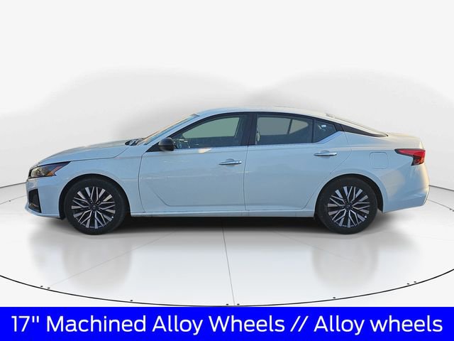 Used 2025 Nissan Altima 2.5 SV image 7