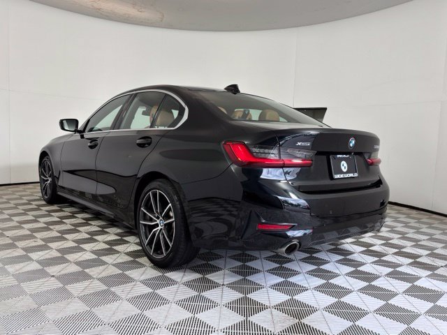 Used 2019 BMW 330i xDrive Sedan w/ Convenience Package AWD/4WD image 5
