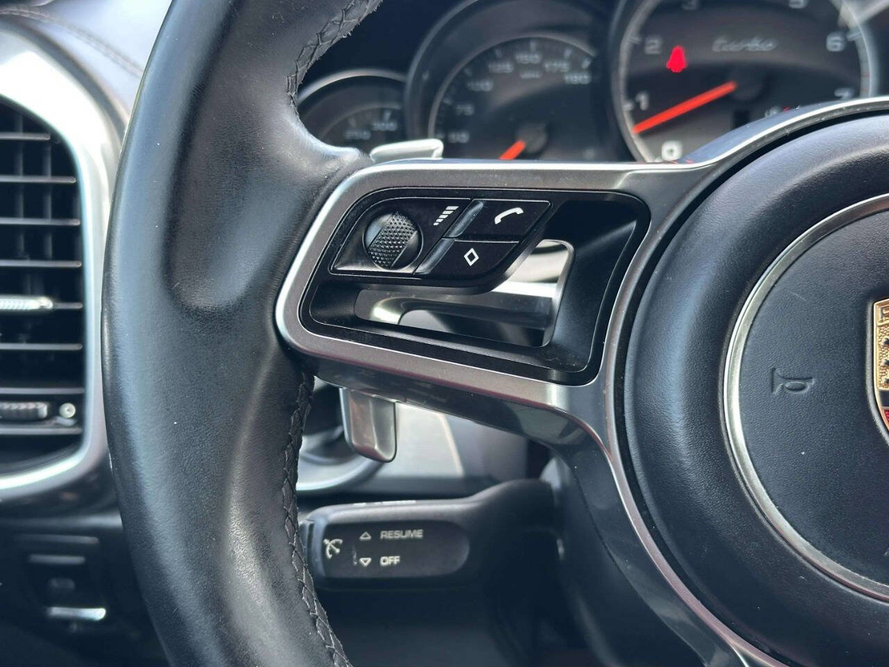 Used 2015 Porsche Cayenne Turbo AWD/4WD image 34