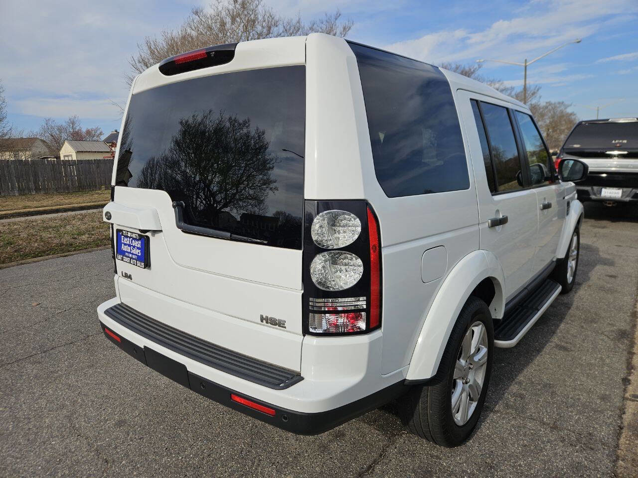 Used 2016 Land Rover LR4 HSE Silver Edition AWD/4WD image 6
