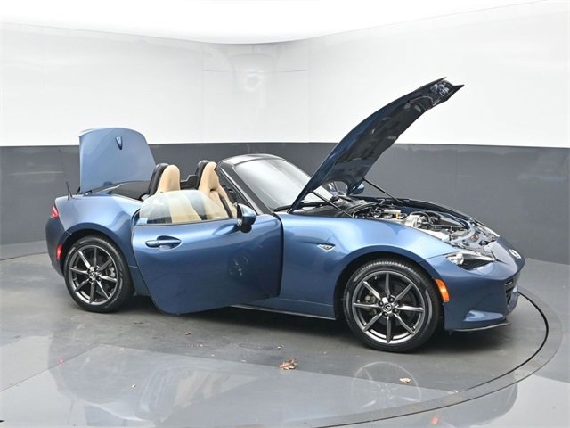 Used 2019 MAZDA MX-5 Miata Grand Touring image 44