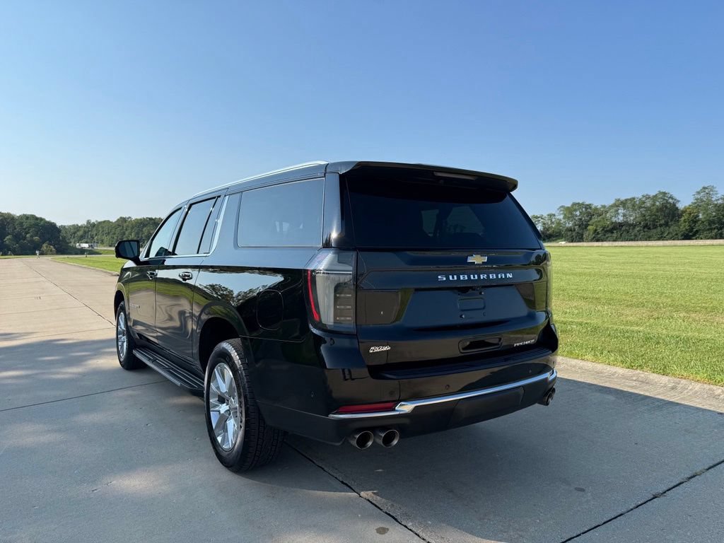 Used 2026 Chevrolet Suburban Premier w/ Sun And Tow Package AWD/4WD image 8