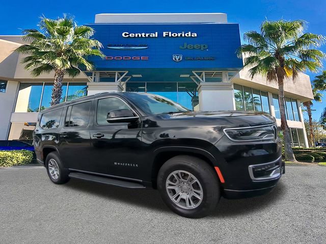 Used 2024 Jeep Wagoneer L 4WD image 2