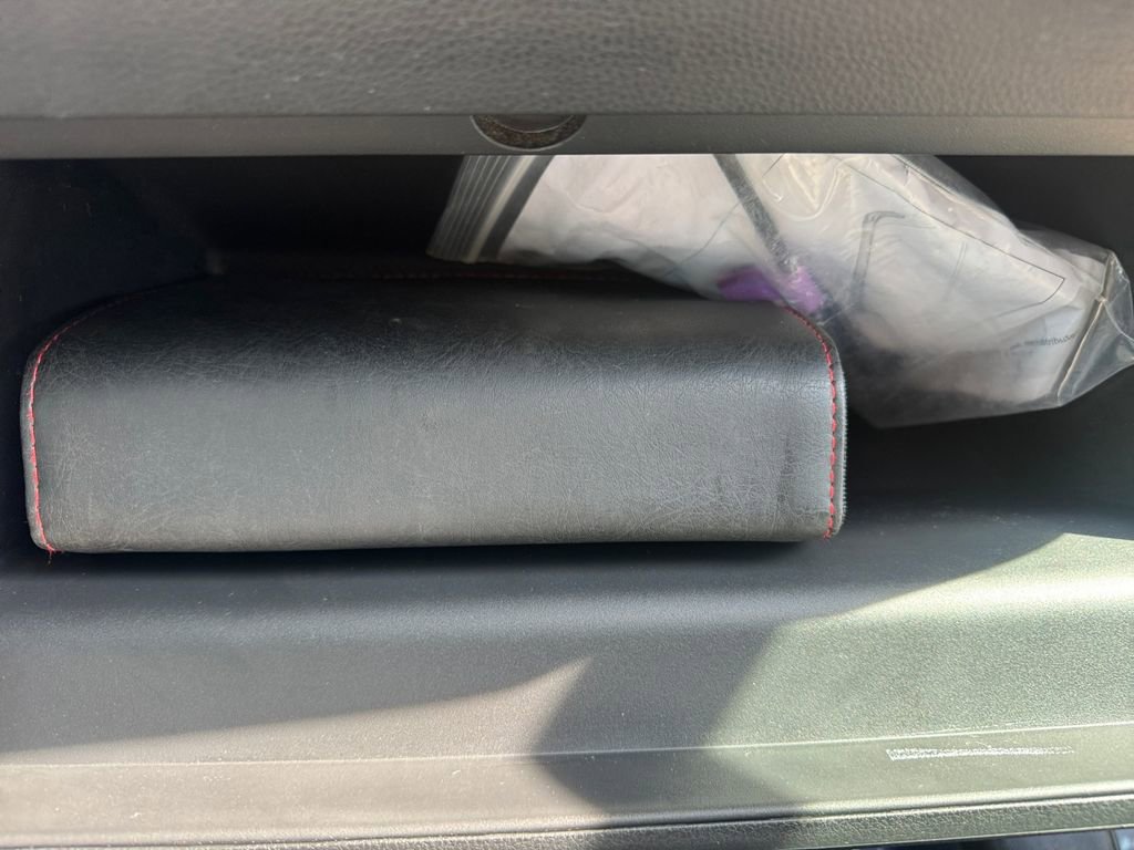 Used 2021 Toyota RAV4 XLE image 18