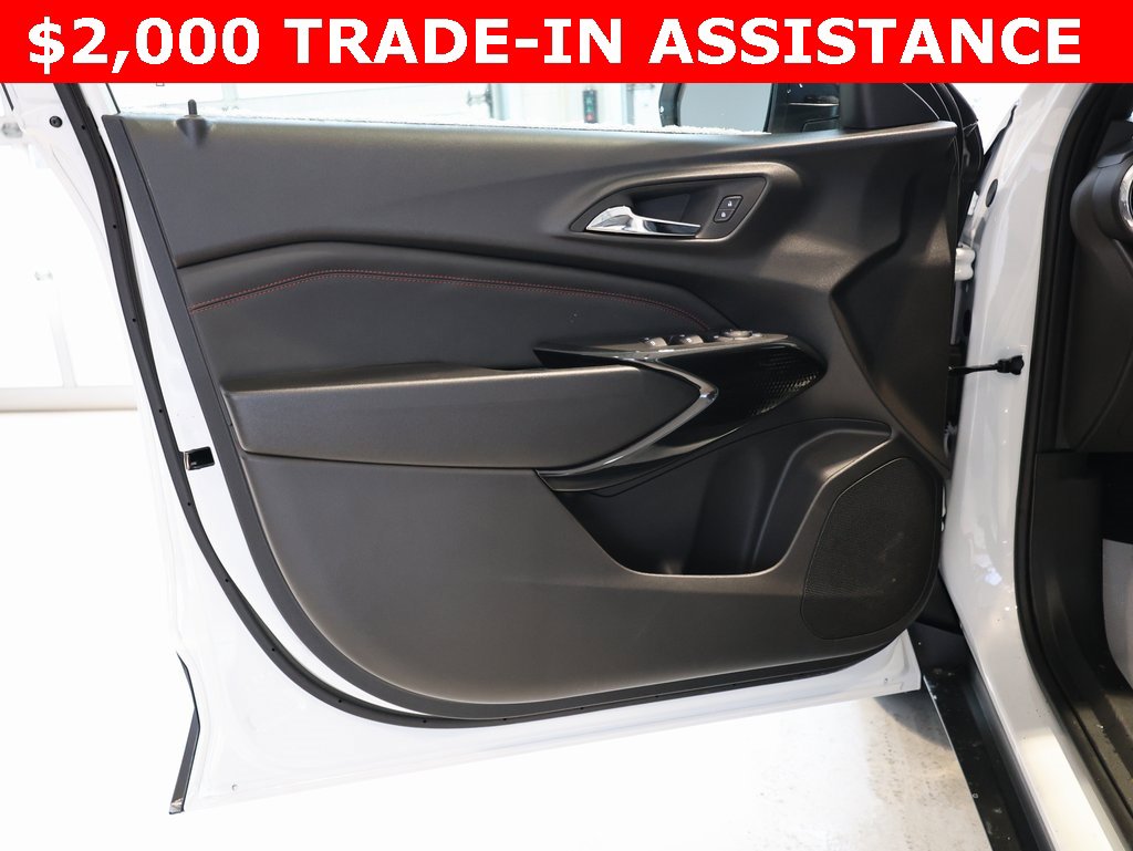 New 2026 Chevrolet Trax RS w/ Sunroof Package image 10
