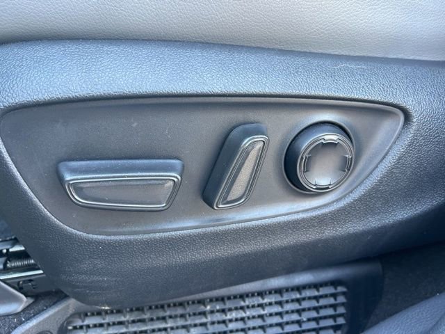 Used 2024 Toyota Sienna XLE image 31