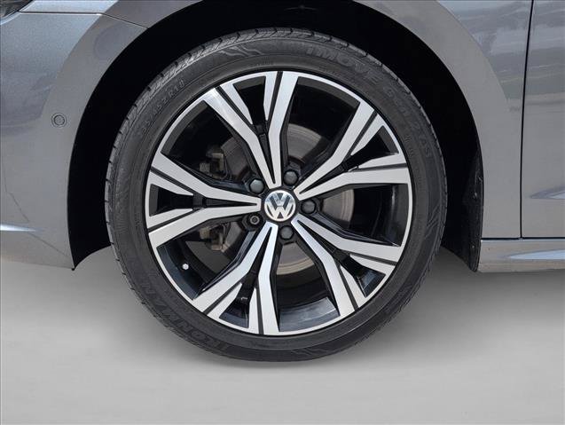 Used 2020 Volkswagen Passat 2.0T SEL FWD image 9