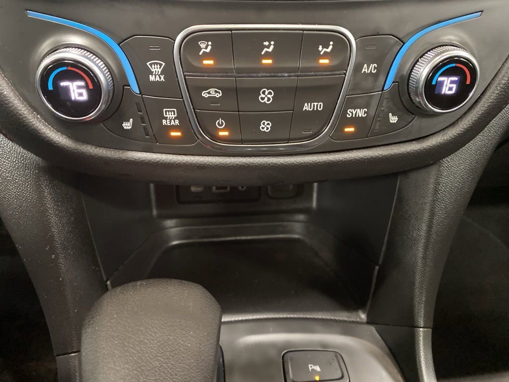 Used 2023 Chevrolet Equinox RS w/ RS Leather Package image 48