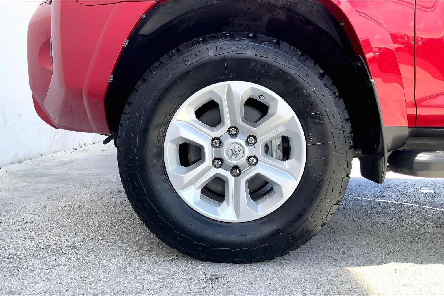 Used 2014 Toyota 4Runner SR5 RWD image 8