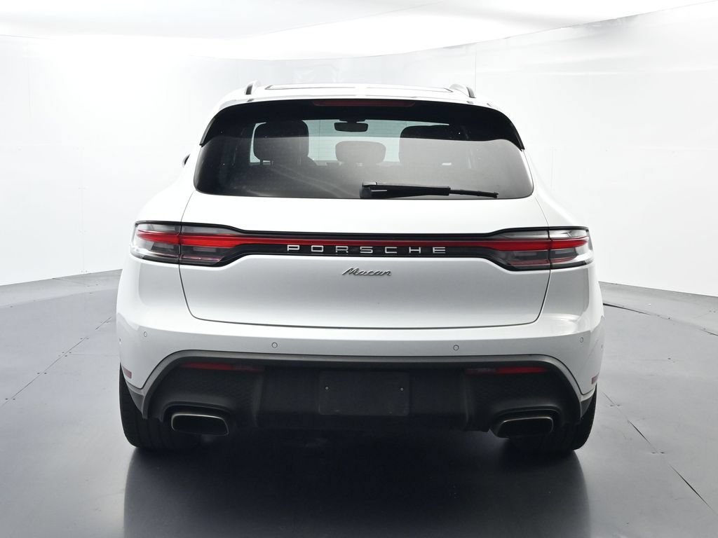 Certified 2023 Porsche Macan AWD/4WD image 13