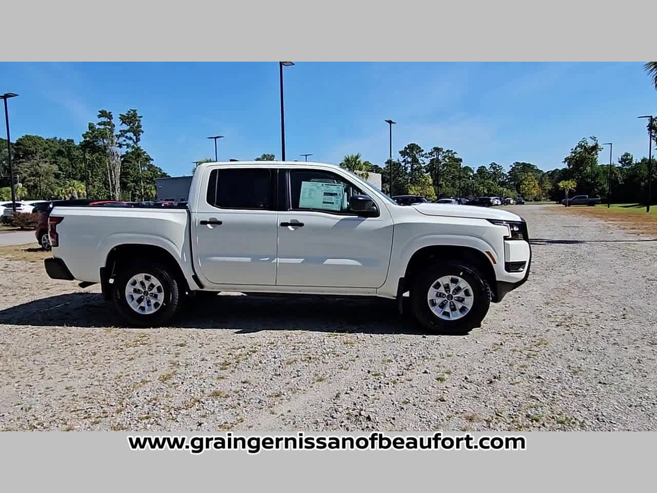 New 2026 Nissan Frontier S image 38