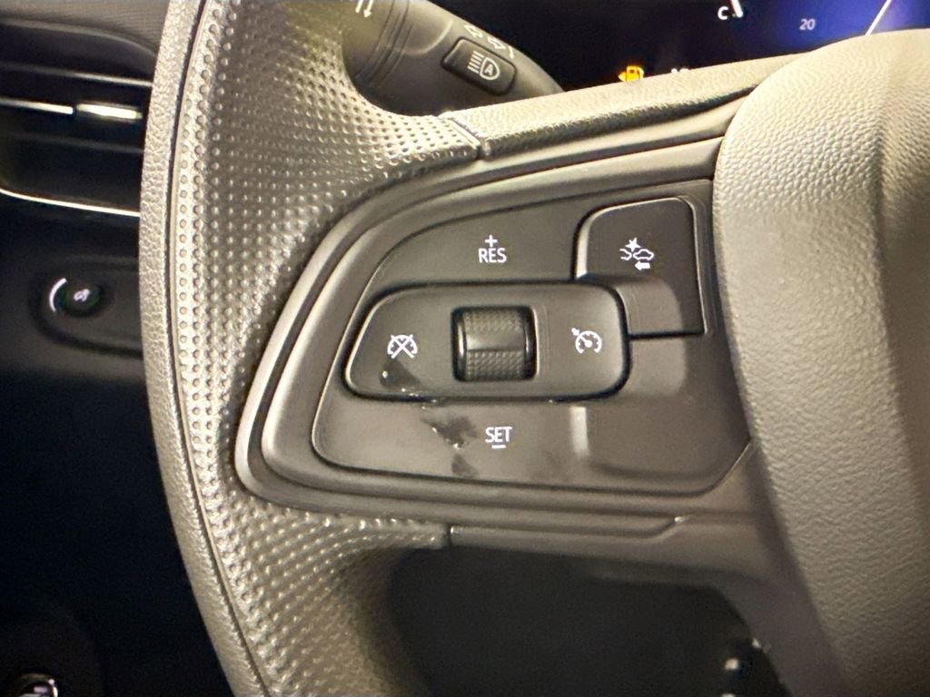 Used 2025 Buick Envista Preferred w/ Convenience II Package FWD image 11