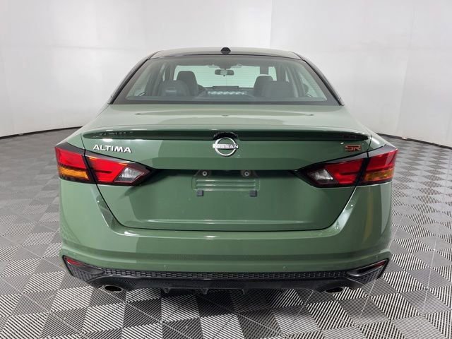 New 2026 Nissan Altima 2.5 SR w/ SR Premium Package FWD image 10