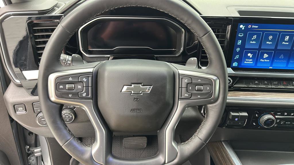Used 2024 Chevrolet Silverado 1500 RST w/ Redline Edition AWD/4WD image 15
