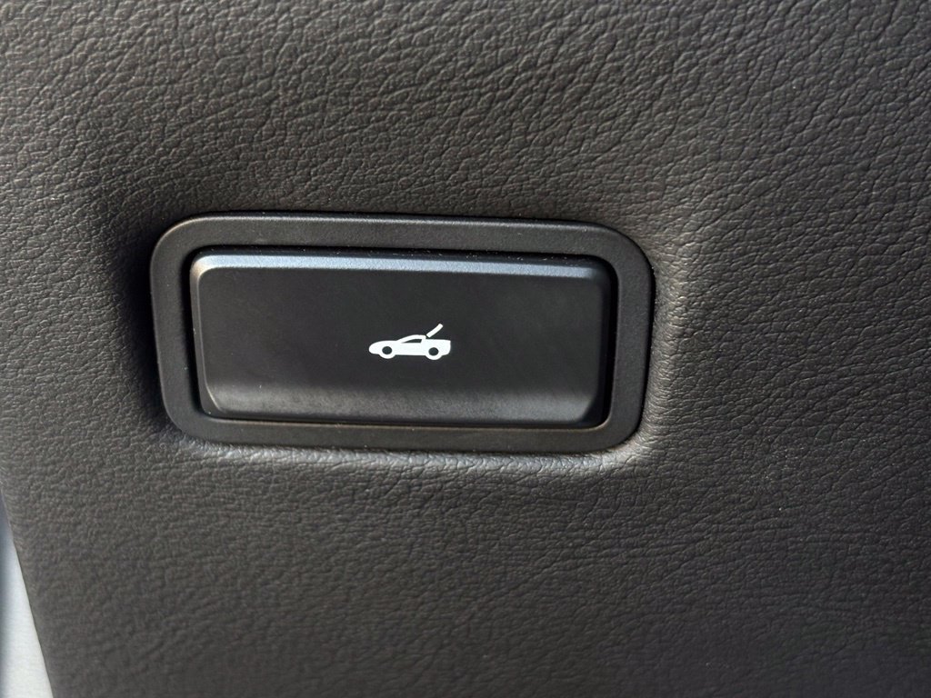 Used 2015 Chevrolet Corvette Stingray Coupe RWD image 15