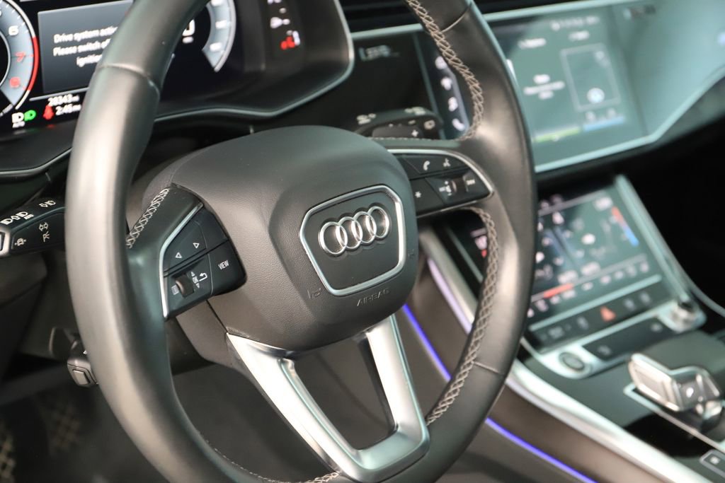Used 2022 Audi Q8 Premium Plus image 16