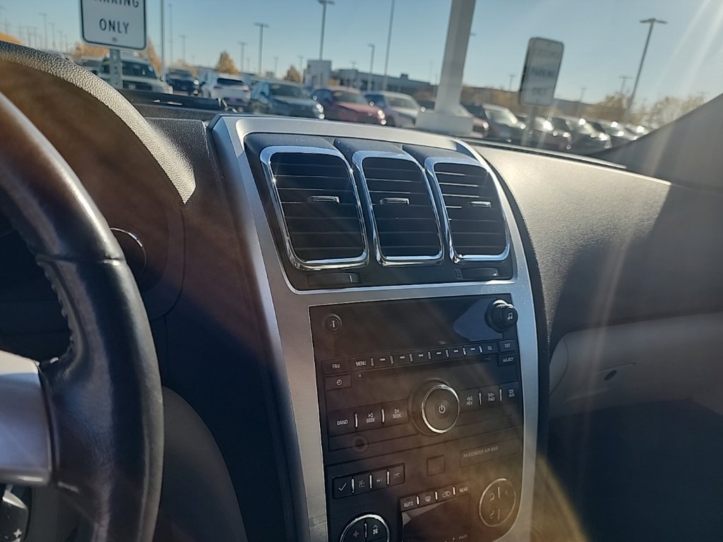 Used 2011 GMC Acadia SLT AWD/4WD image 15