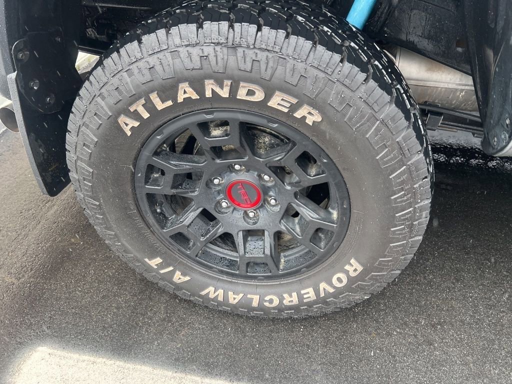 Used 2021 Toyota Tacoma TRD Off-Road AWD/4WD image 13