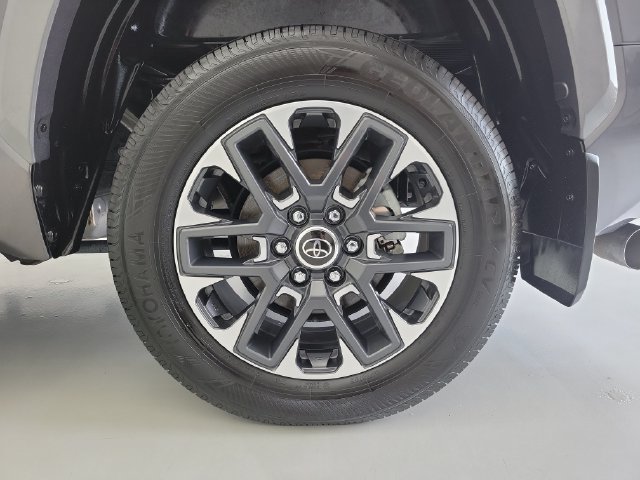 Used 2024 Toyota Tundra Limited RWD image 9