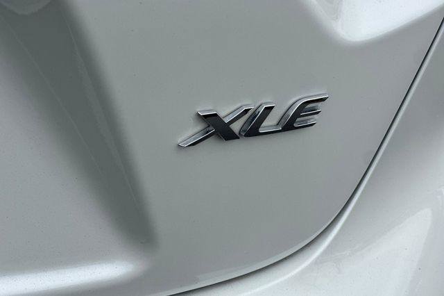 Certified 2020 Toyota Corolla XLE image 32