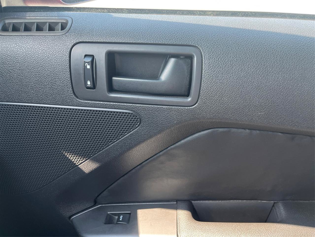 Used 2011 Ford Mustang GT RWD image 20