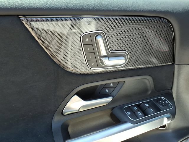 New 2026 Mercedes-Benz GLB 250 image 13
