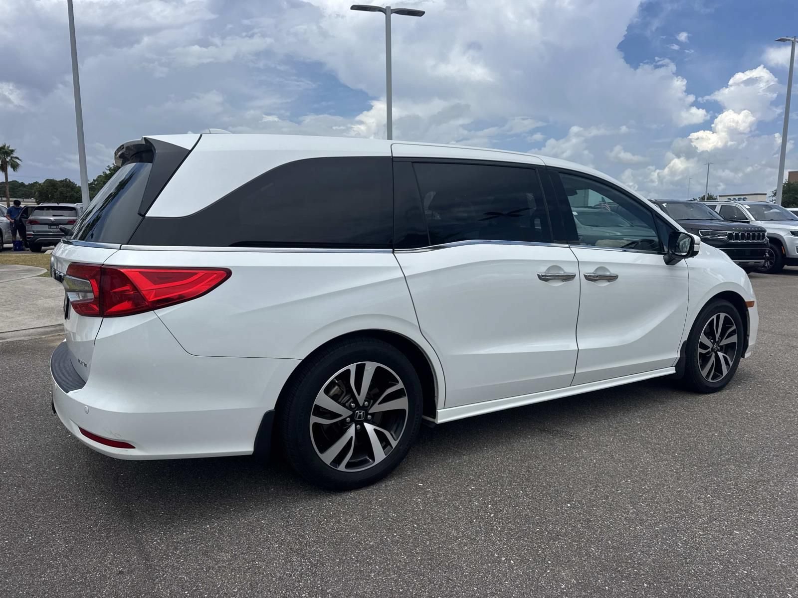 Used 2020 Honda Odyssey Elite image 5