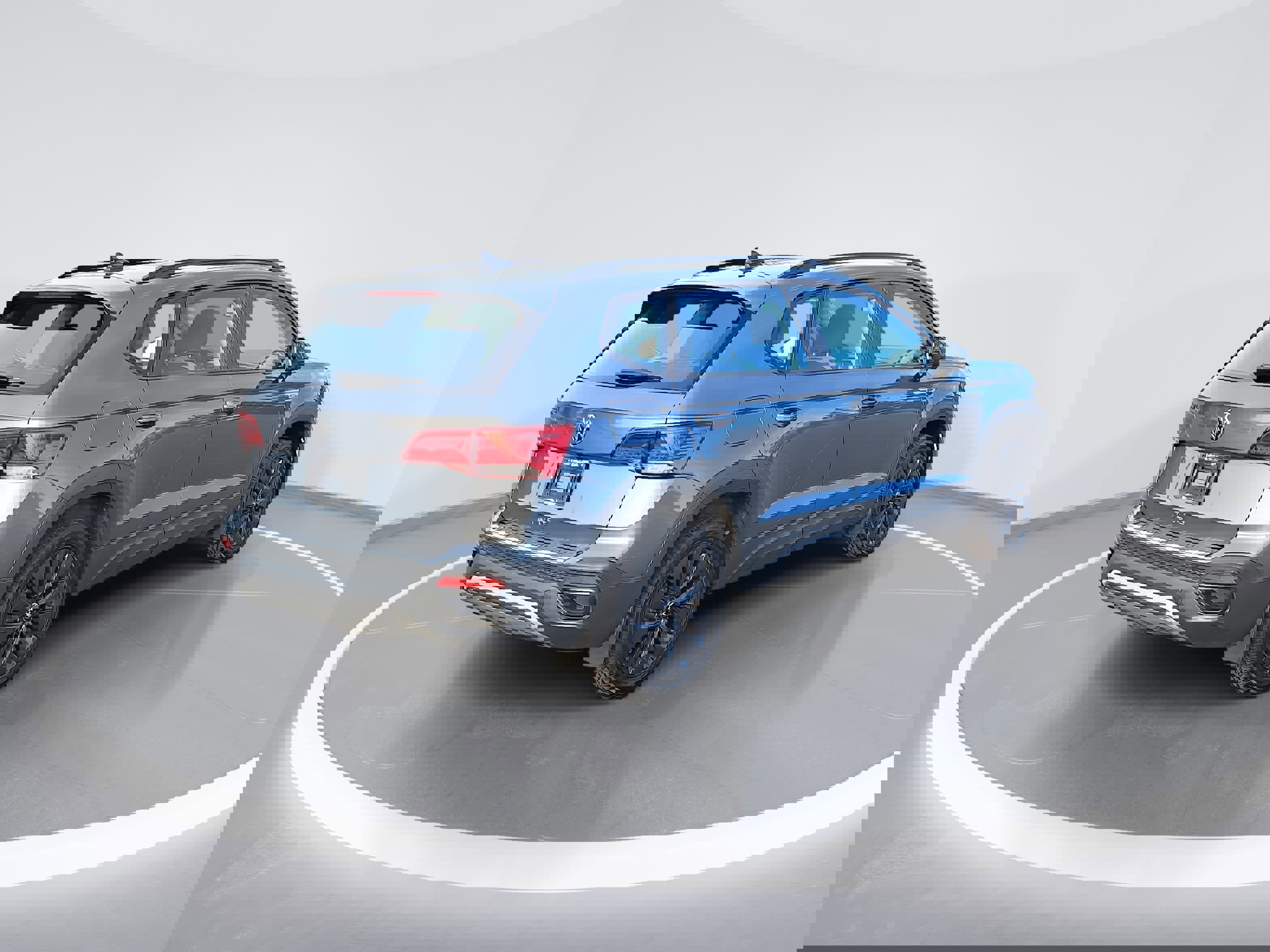 Certified 2022 Volkswagen Taos S w/ IQ Drive S Package image 3