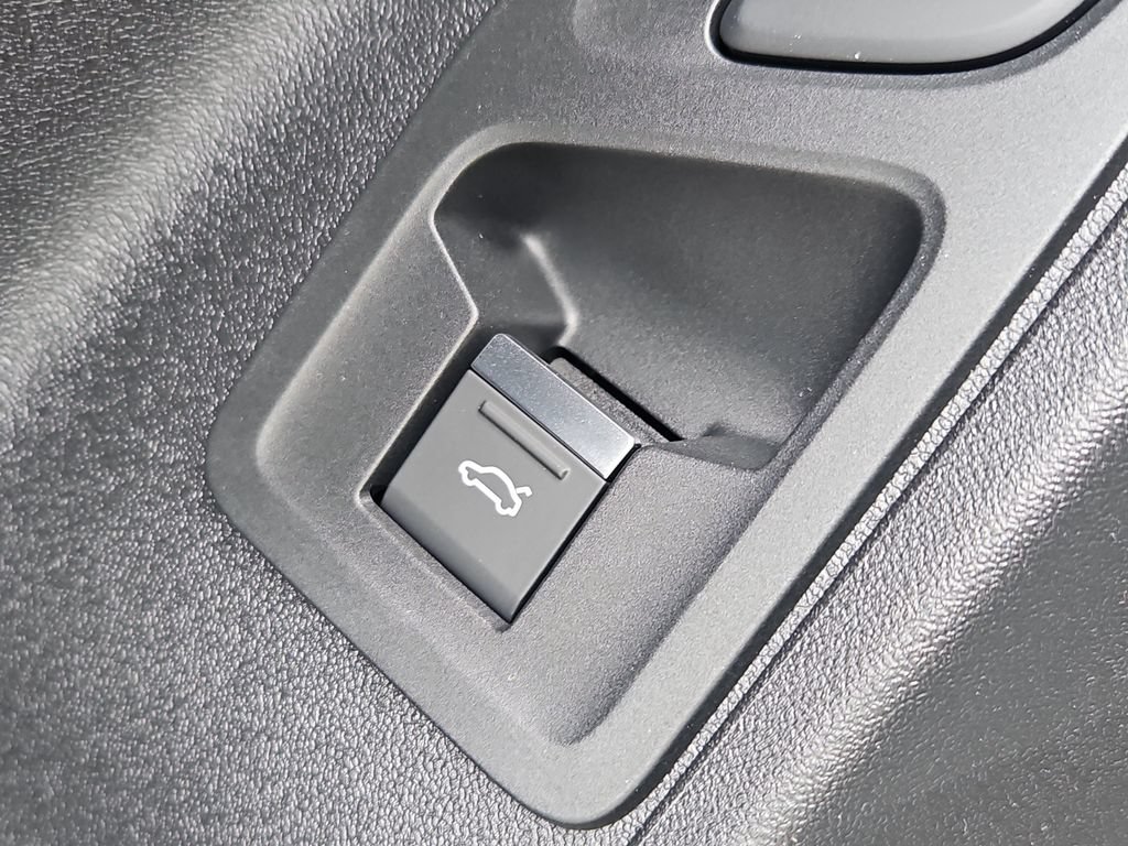 New 2026 Audi Q3 quattro 2.0T AWD/4WD image 16