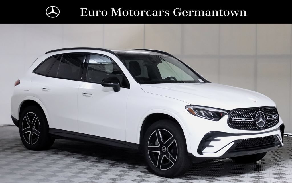Used 2023 Mercedes-Benz GLC 300 4MATIC w/ AMG Line image 1