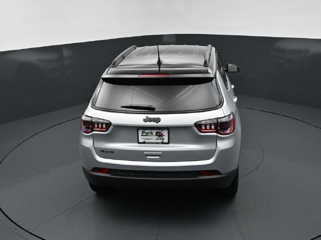 New 2026 Jeep Compass Limited AWD/4WD image 17