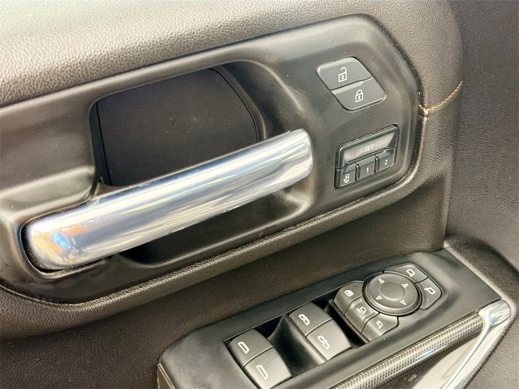 Used 2023 GMC Sierra 2500 AT4 w/ AT4 Preferred Package image 18