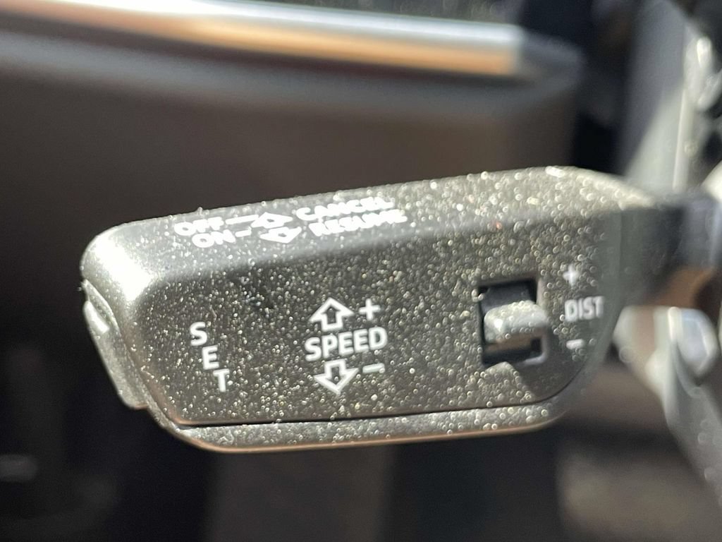 Used 2024 Audi A8 L 3.0T AWD/4WD image 36