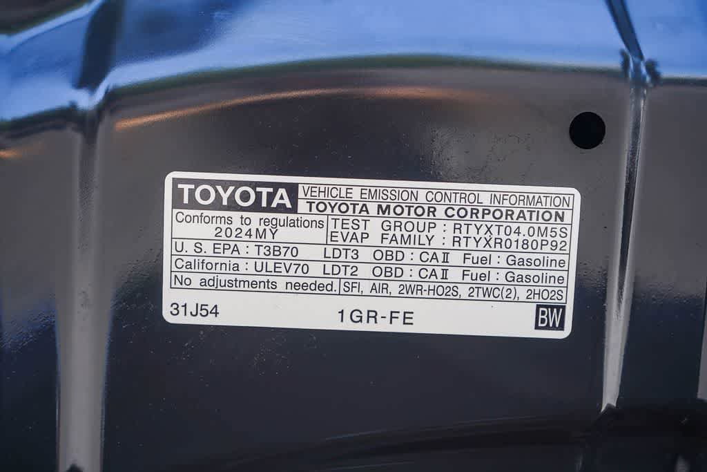 Used 2024 Toyota 4Runner SR5 Premium w/ Moonroof Package AWD/4WD image 29