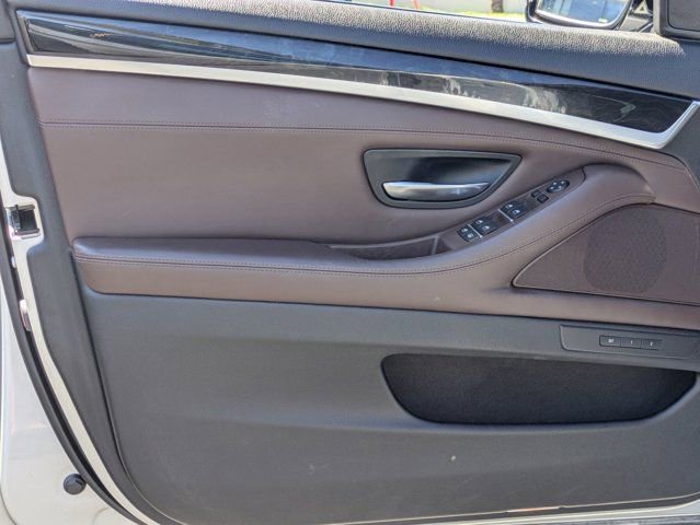 Used 2016 BMW 535i Sedan image 14