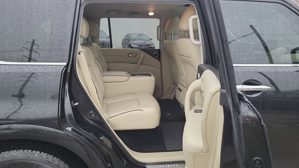 Used 2024 INFINITI QX80 Luxe w/ Cargo Package image 22