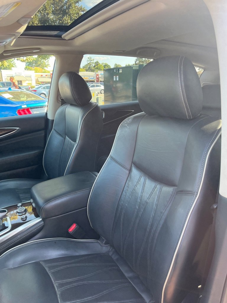 Used 2019 INFINITI QX60 Luxe w/ Sensory Package image 6