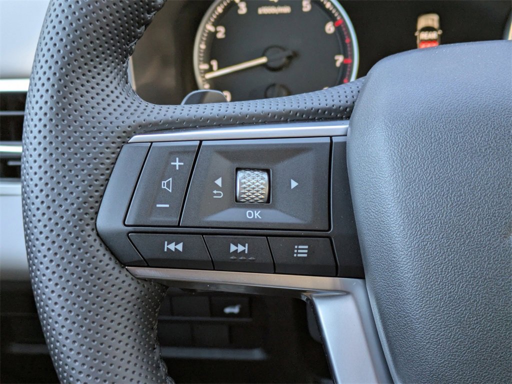 New 2025 Mitsubishi Outlander SE image 26