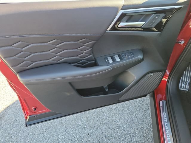 New 2026 Mitsubishi Outlander SEL FWD image 19