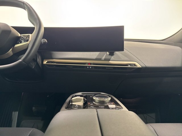 Used 2025 BMW iX xDrive50 w/ Sport Package image 34