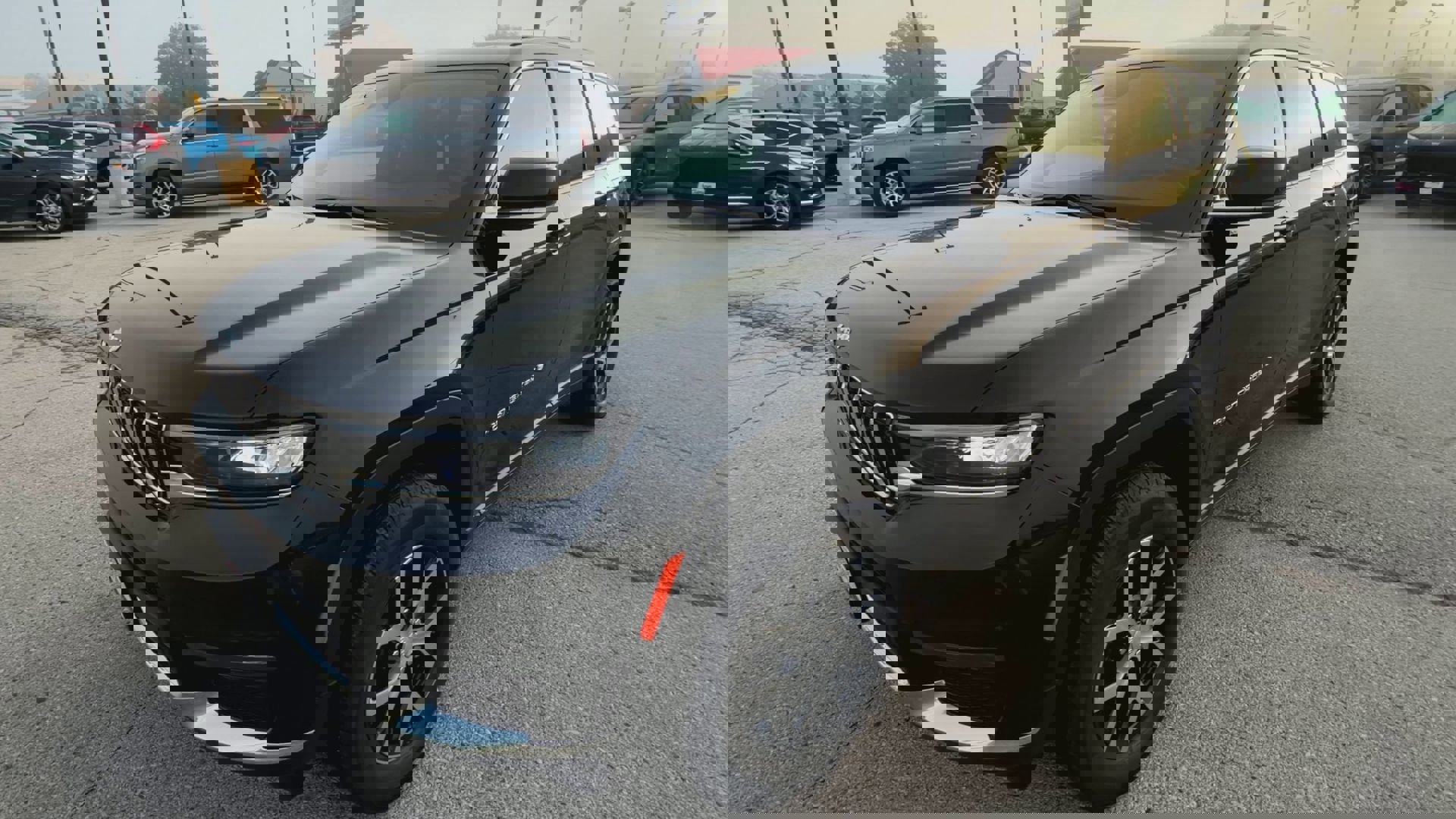 Used 2025 Jeep Grand Cherokee L Limited image 4