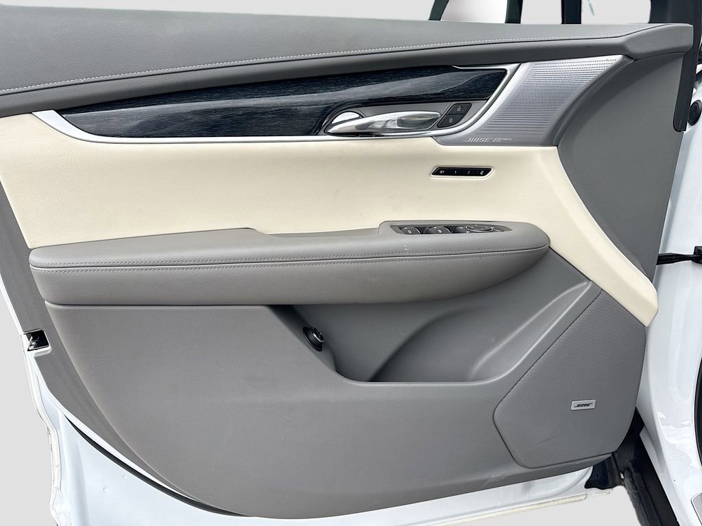Used 2024 Cadillac XT6 Premium Luxury FWD image 23