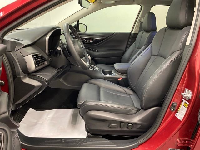 Used 2025 Subaru Outback Limited AWD/4WD image 9