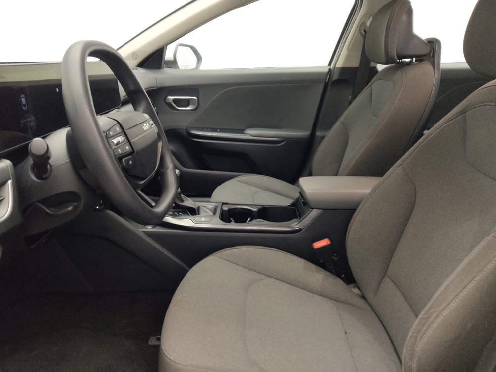 Used 2025 Kia K4 FWD image 17