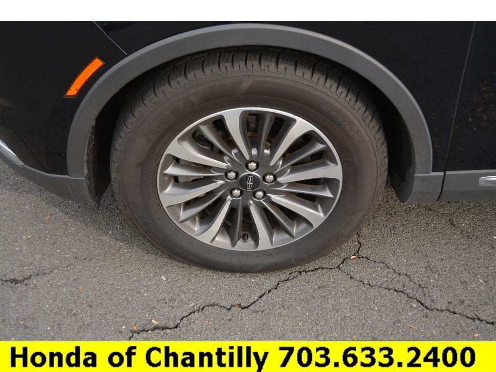 Used 2023 Lincoln Nautilus Reserve AWD/4WD image 39