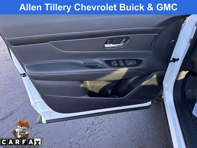 Used 2025 Nissan Murano SV image 14