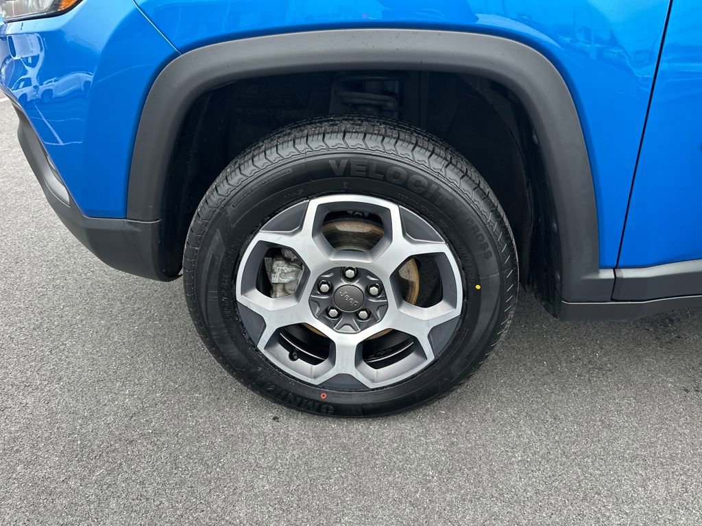 Used 2022 Jeep Compass Trailhawk w/ Trailhawk Elite Group image 12